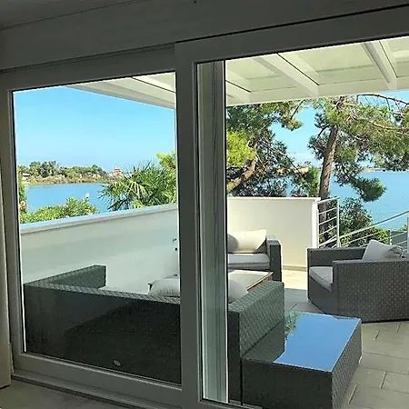 Super With Private Pool In Isola Albarella