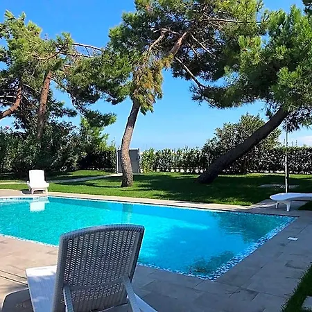 Super With Private Pool In Isola Albarella