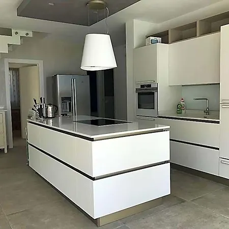 Super With Private Pool In Isola Albarella 2*