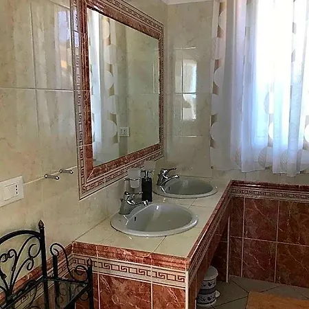 Super With Private Pool In Isola Albarella 2*